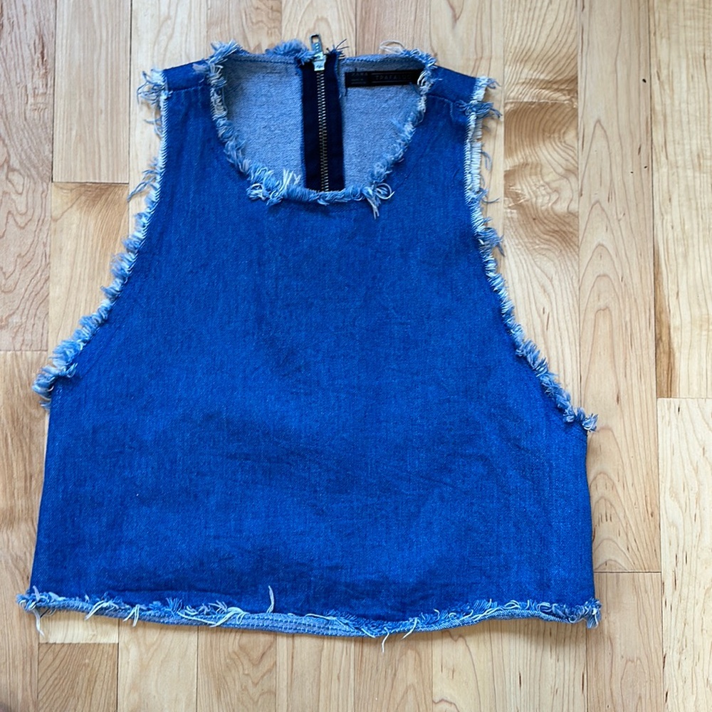 NWOT Zara Trafaluc Frayed Edge Cropped Denim Top